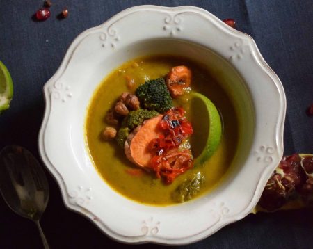 sopa-de-verduras-tailandesa